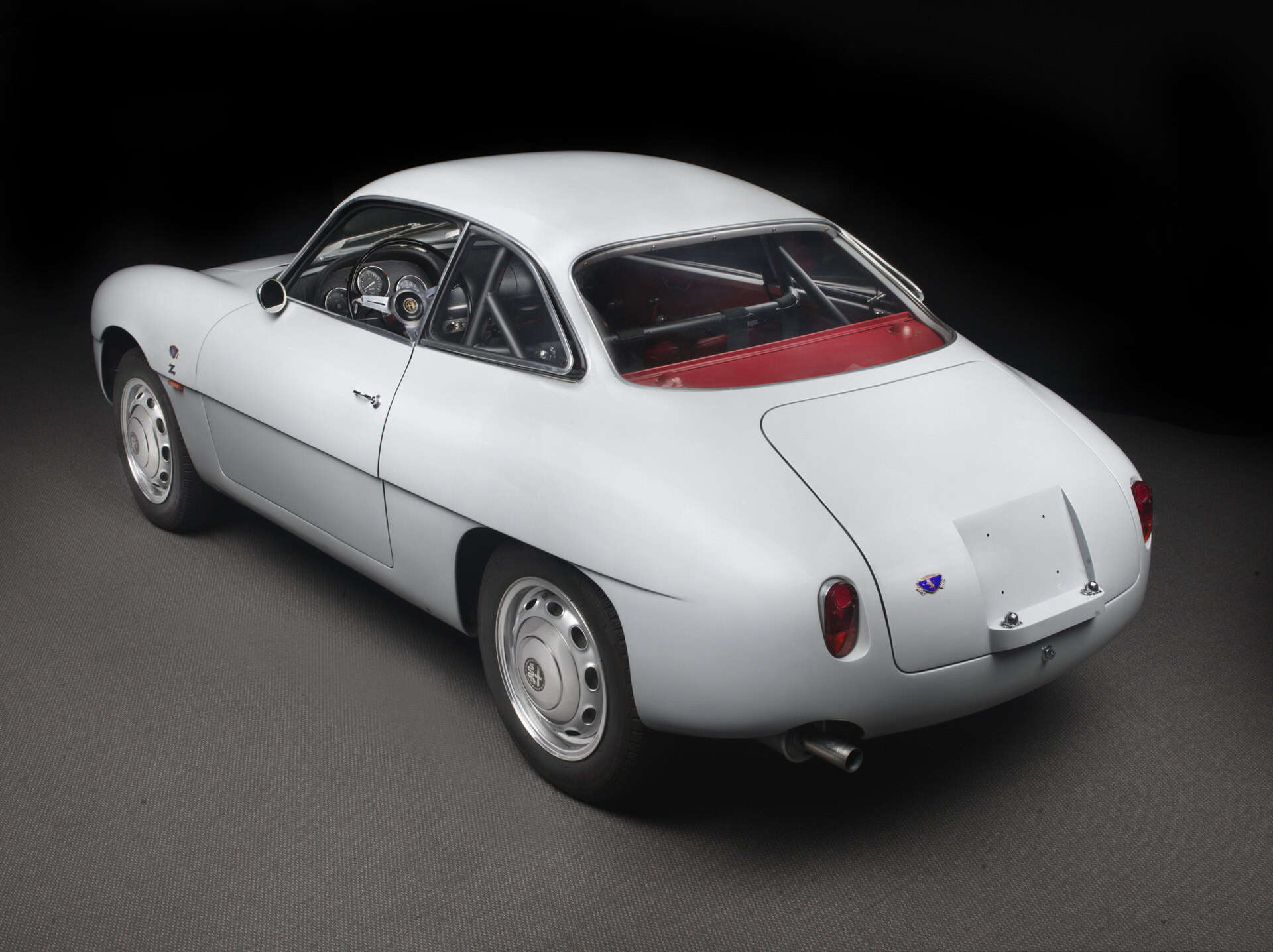 Bang Alfa Romeo Giulietta SZ 2台セット Bang Alfa Romeo Giulietta SZ 2台セット - メルカリ