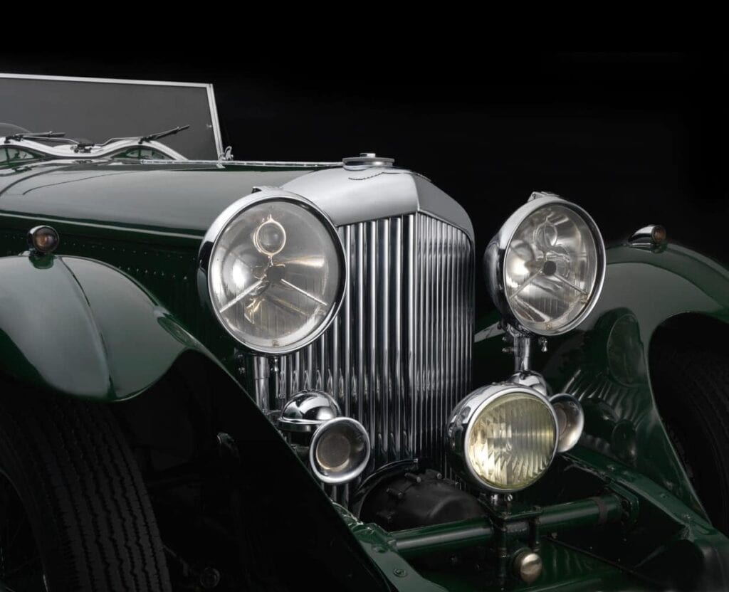 Bentley-8-Liter-Corsica-nose-