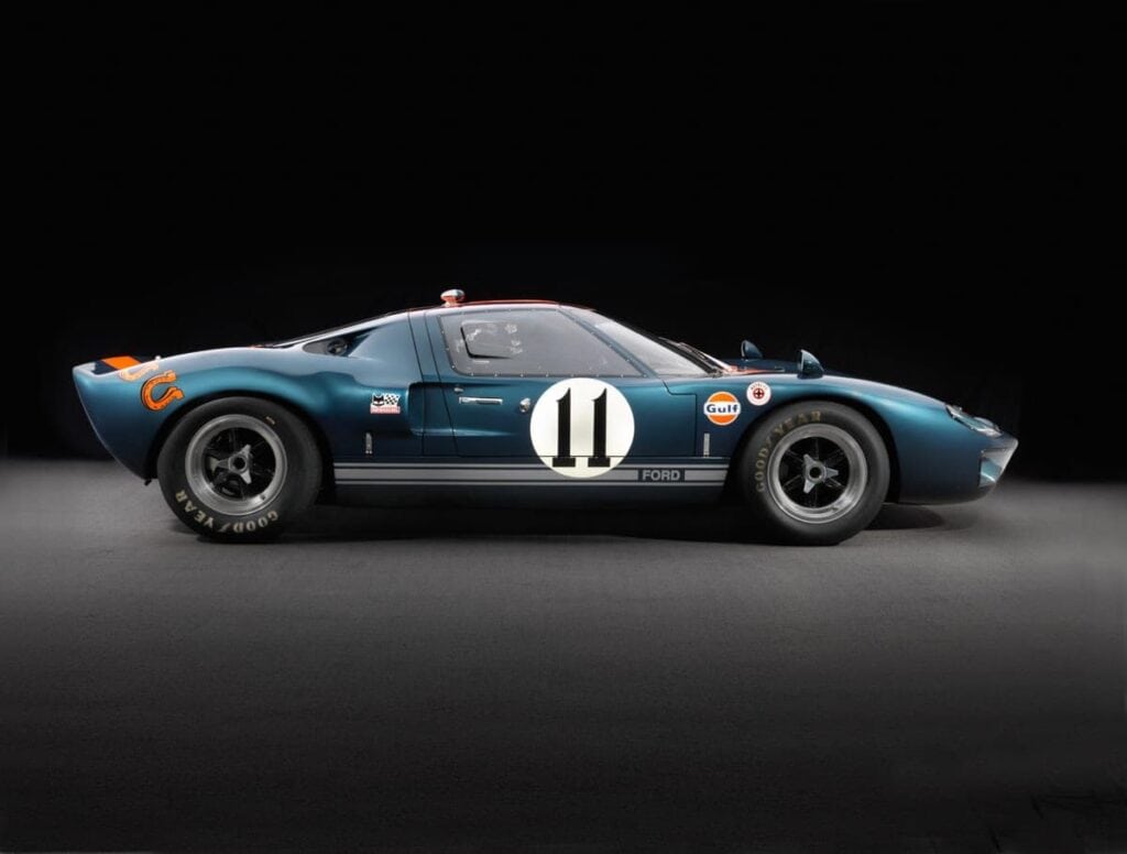 Photo A.015601 FORD GT 40 X1 ROADSTER MILES-RUBY SEBRING 12 HOURS 1966