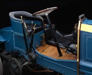 Mors-1902-Type-Z-seats-and-